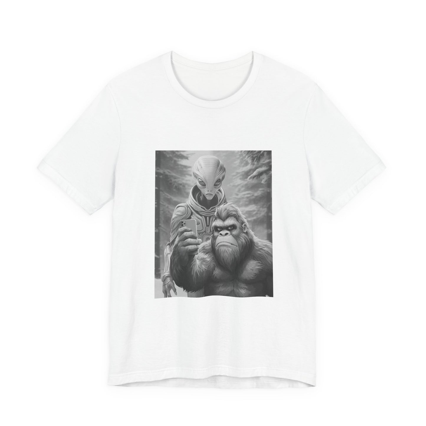 Alien & Gorilla Graphic Tee — Sci‑Fi Creature Selfie T-Shirt