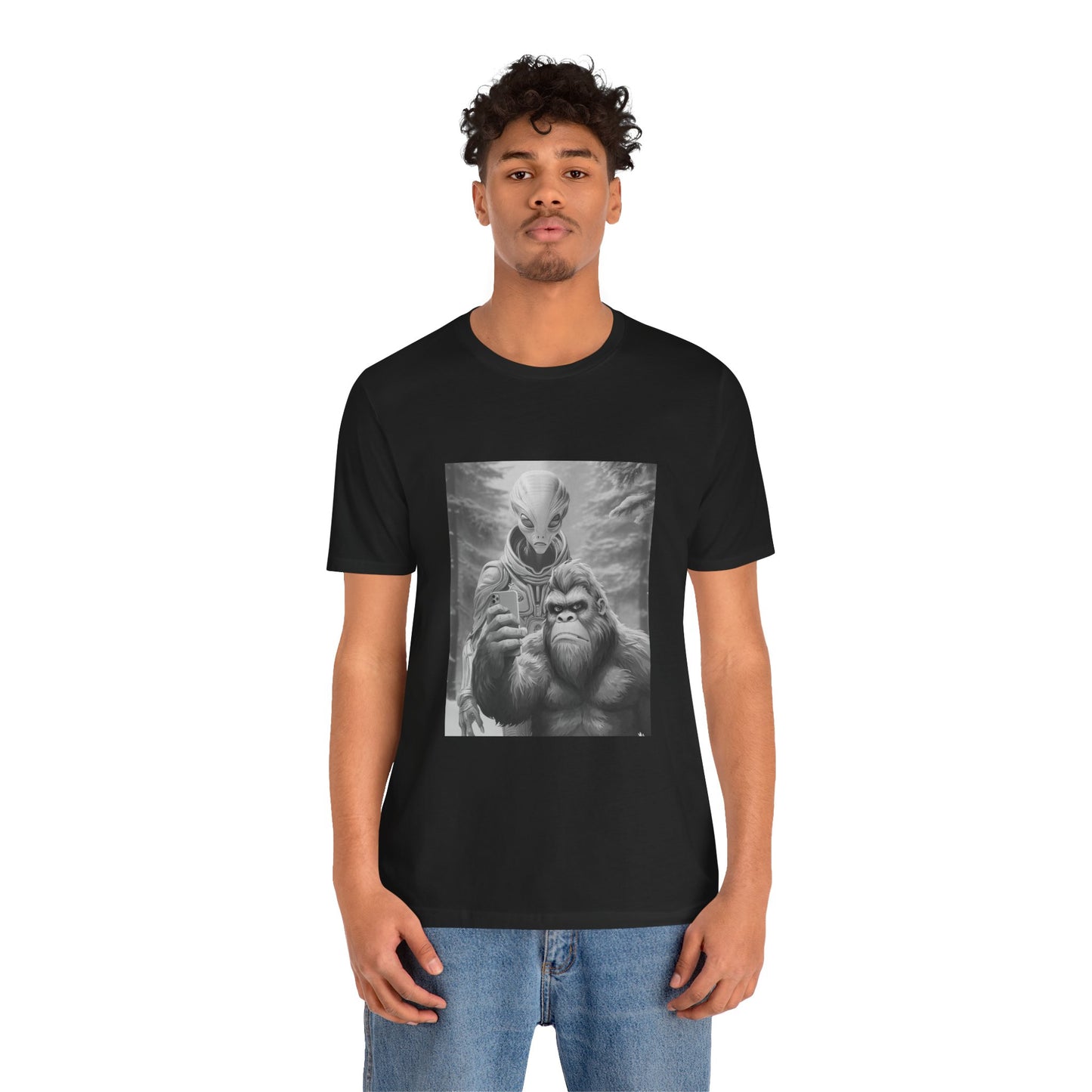Alien & Gorilla Graphic Tee — Sci‑Fi Creature Selfie T-Shirt